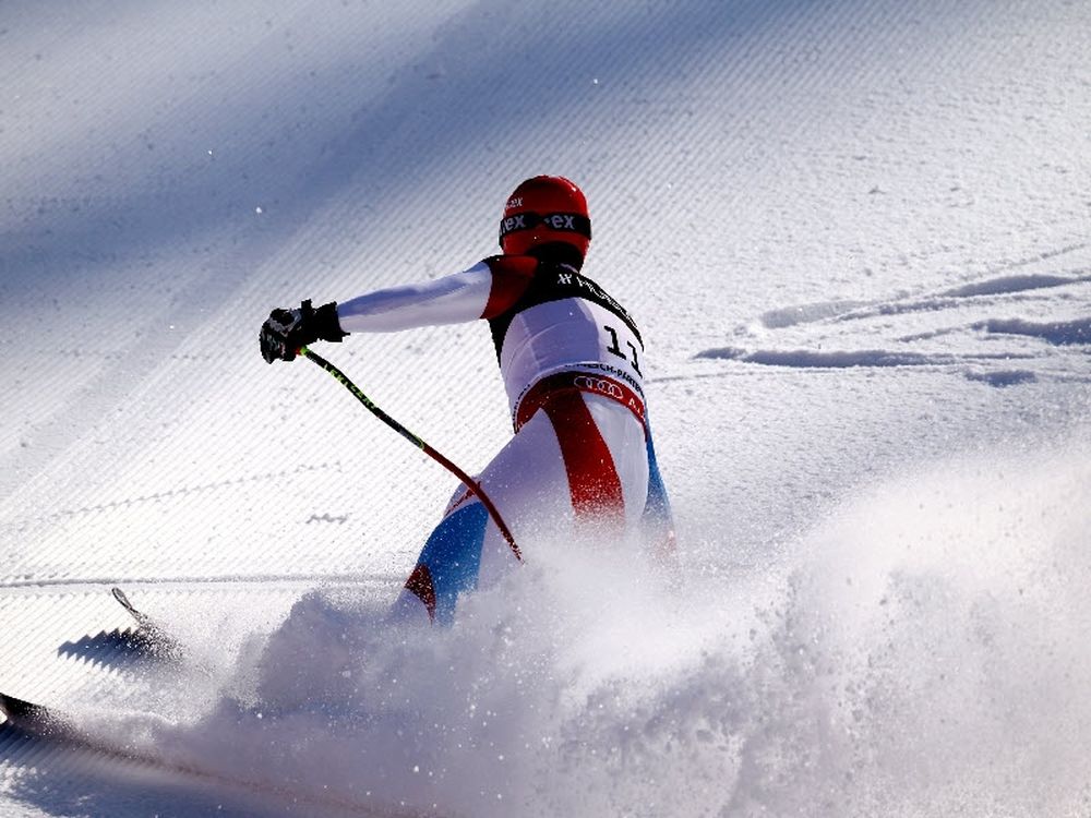 Πρώτη η Ελληνίδα σημαιοφόρος