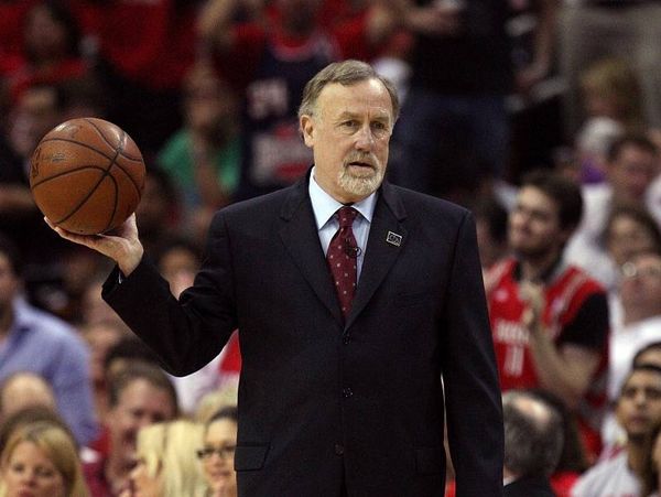 Σκέφτεται να αποσυρθεί