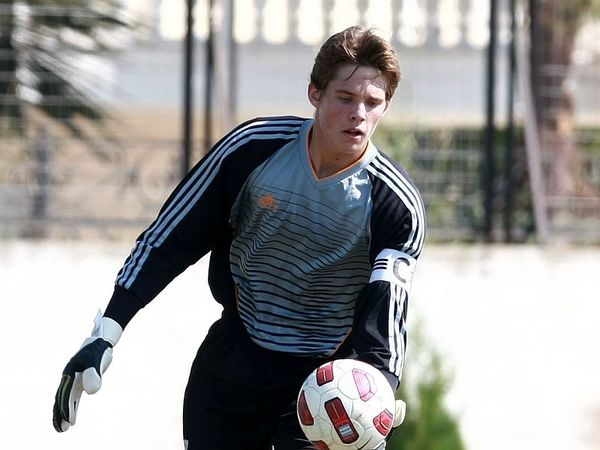 Υπογράφει ο Ταμπάκης