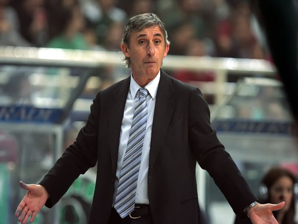 Τρεις υποψήφιοι…