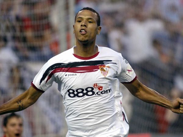 Χαιρετάει ο Φαμπιάνο 