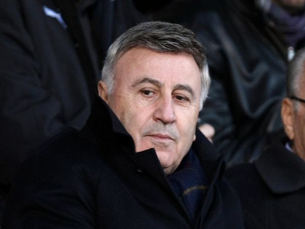 «Αποκλείω να μείνει ο Θεοδωρίδης»