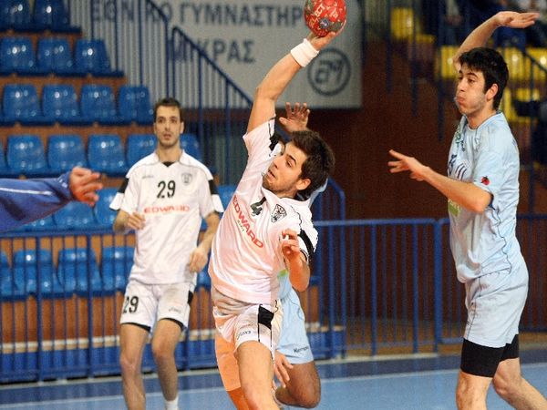 Διχάζει το «Παλατάκι»