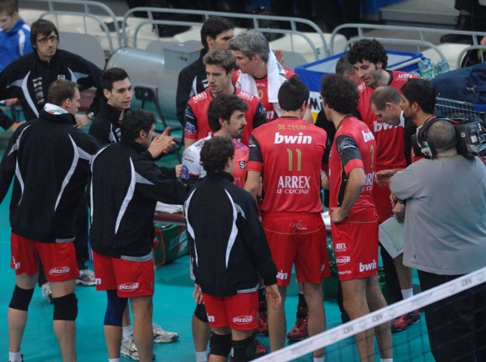 Αποσύρεται η Benetton