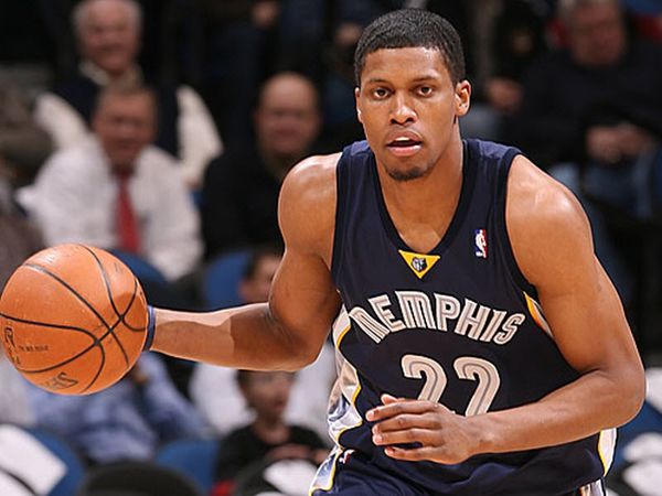 Τέσσερις εβδομάδες εκτός ο Γκέι