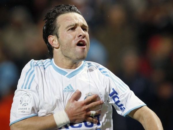 Προξενεύει ο Καντονά!