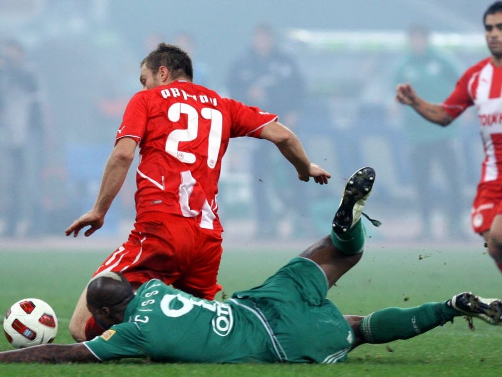 Παρ’ τους και …φύγε