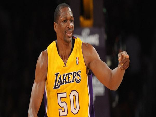 Χάνει τη σεζόν ο Ράτλιφ