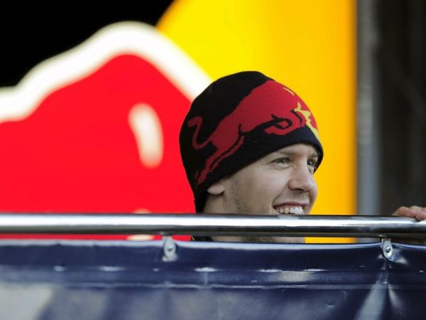 Ο Φέτελ ξανά στην κορυφή 