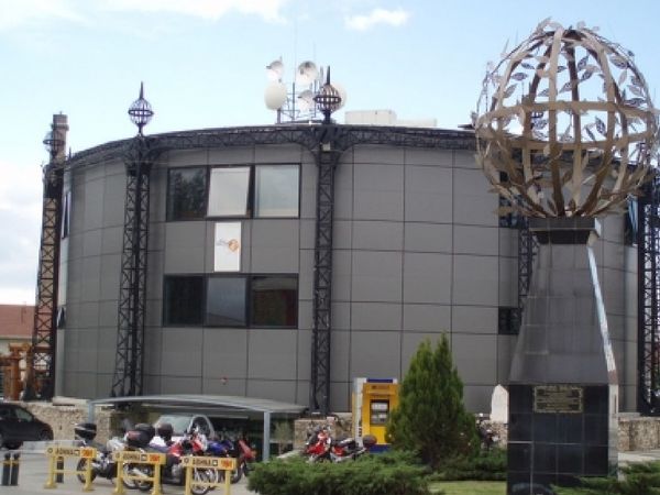 Απολύσεις στον «Αθήνα 9.84»;