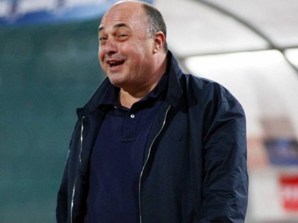 Ανακοίνωση κατά… Μπέου