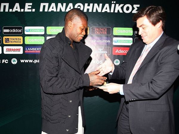 Τα είπαν Γόντικας, παίκτες