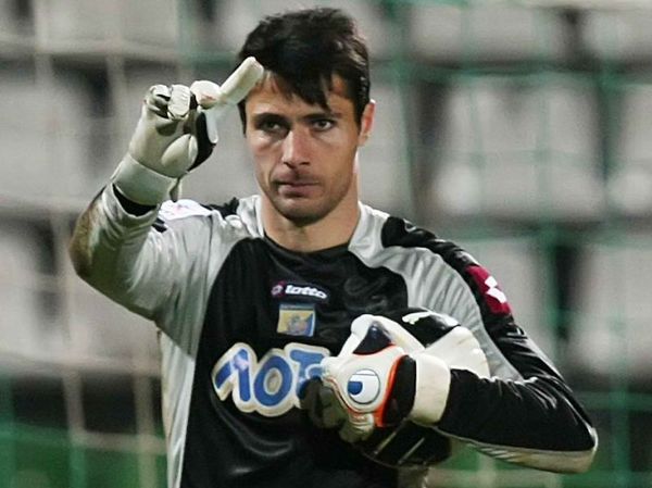 Τζενάμο κατά... πάντων!