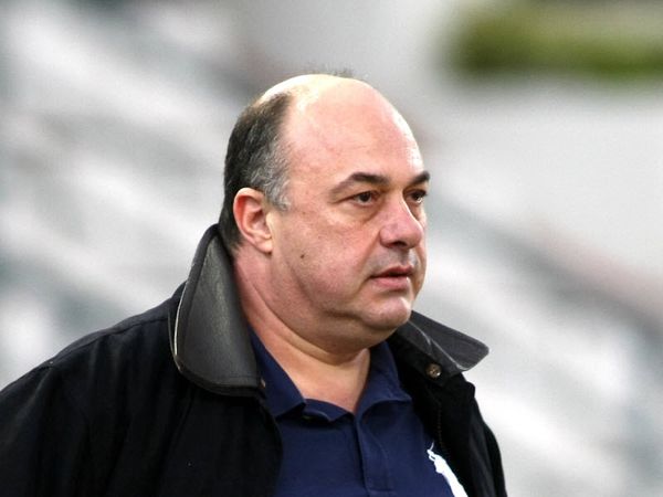 Σκέφτεται να αποχωρήσει ο Μπέος