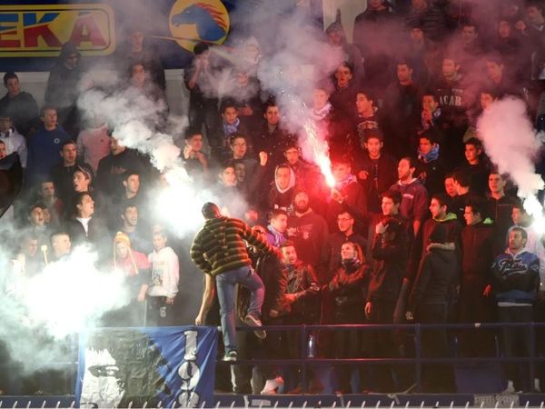 Πανστρατιά στο Περιστέρι