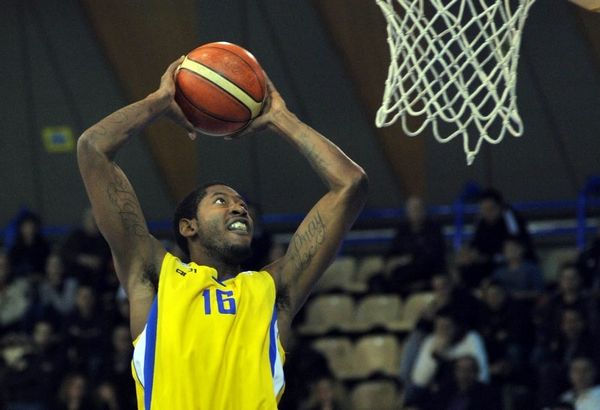 «Να ανησυχούμε μόνο για εμάς»