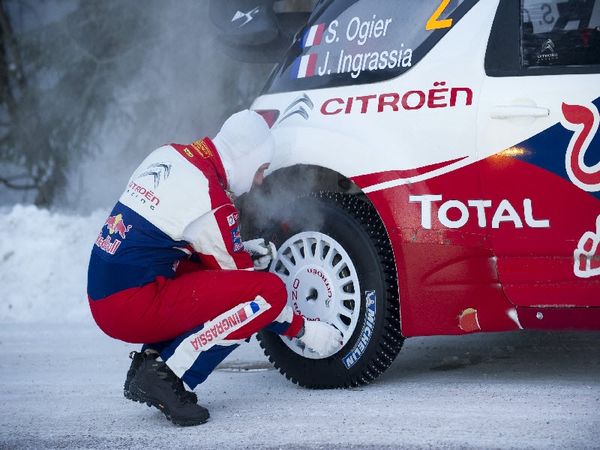 Πρόβλημα με τα ελαστικά στο WRC