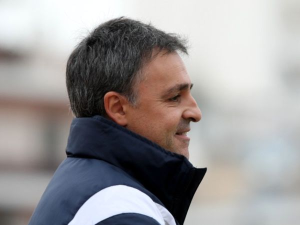 Μέσα Νικέζ, Λιαπάκης