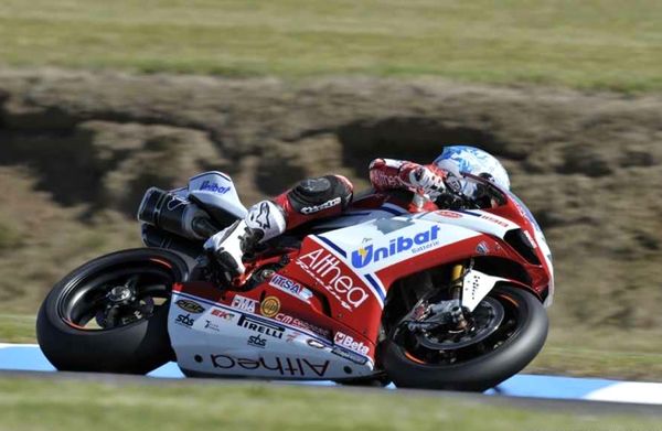 Κάρλος Τσέκα στην Σούπερπολ