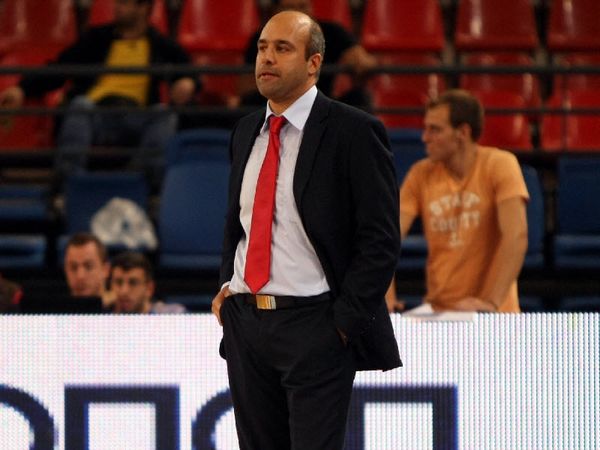 «Το βάρος στην άμυνα»
