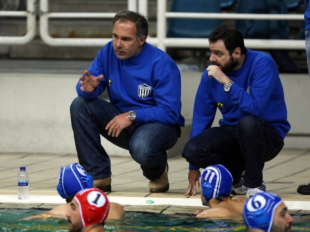 Ένας σώζεται, ένας «πνίγεται»!