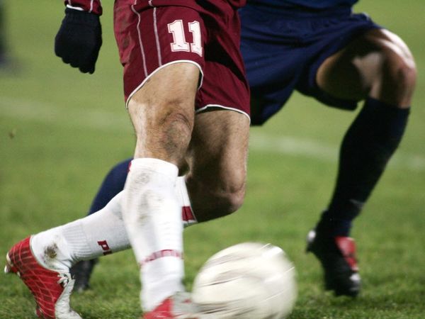 Ακράτητος – Ηρακλής Ελευσ. 1-2