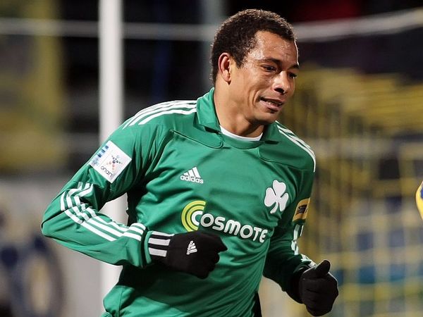 «Κομμένος» στη μέση…