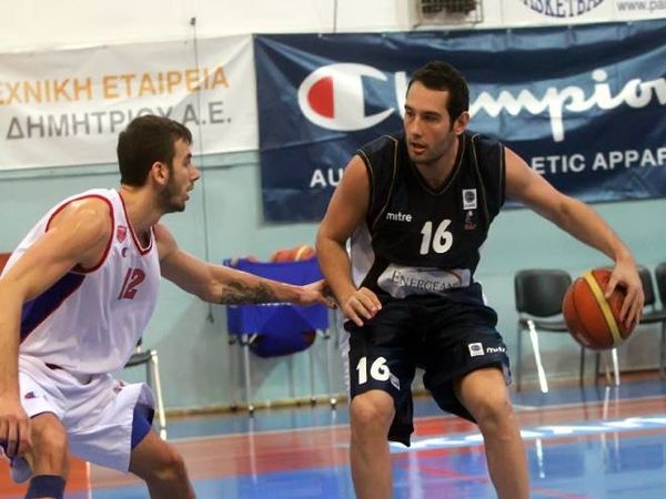 Νάρθηκα ο Καραποστόλου