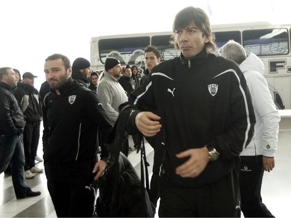 Αποθεωτική… αναχώρηση