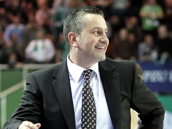 Προ των πυλών ο Ζούρος