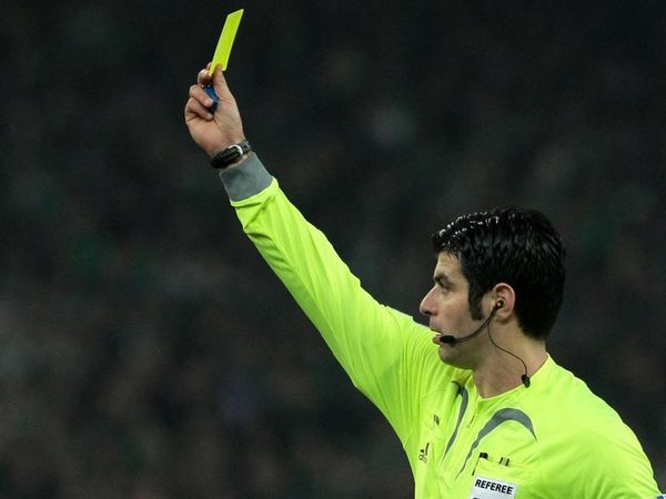 Ένα... σπυρί που πρέπει να σπάσει