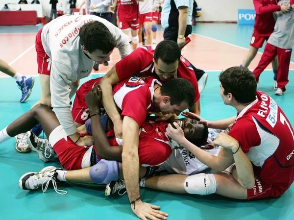 Μες στην καλή χαρά