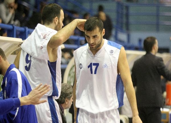 Πονάει ο Ηλιάδης