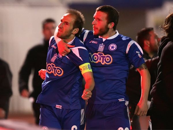 Πανηγύρισε με τον κόσμο