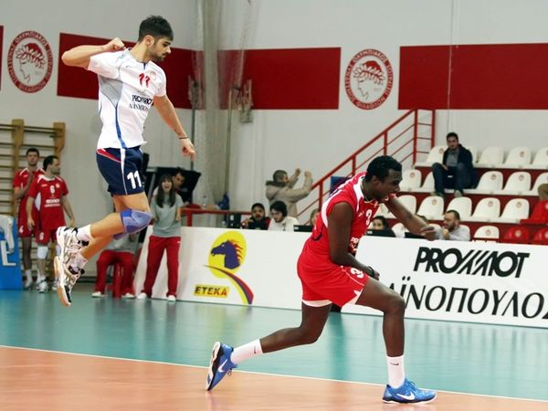 Με καθυστέρηση το... κερασάκι