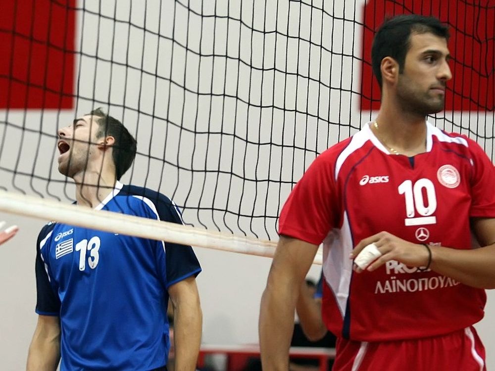 Η παράδοση στο πλευρό του 