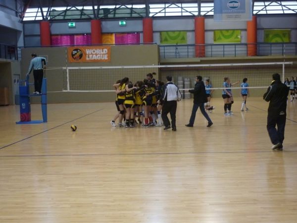 Για δύο θέσεις