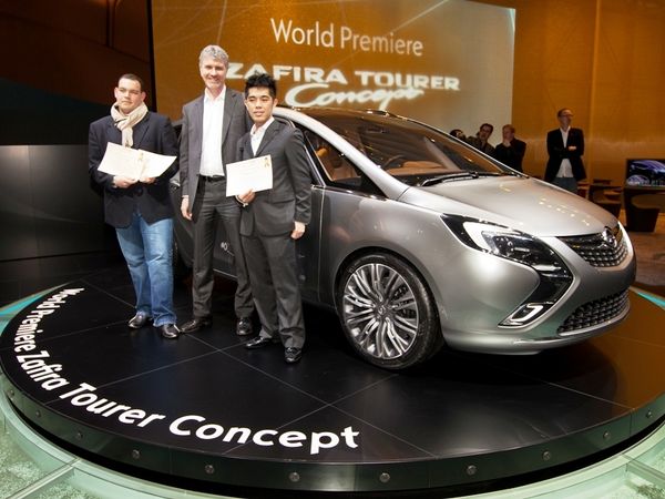 Η Opel βραβεύει