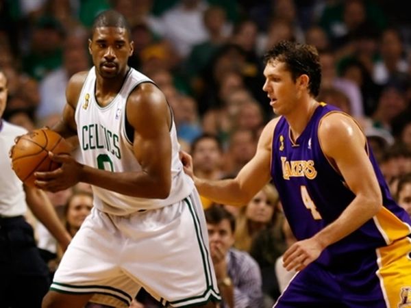 «Αγκαλιά» με Πόου το Μέμφις