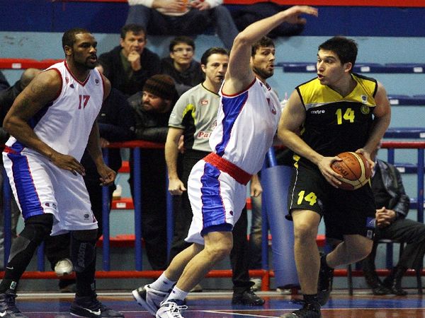 «Όλοι μαζί, χέρι-χέρι»