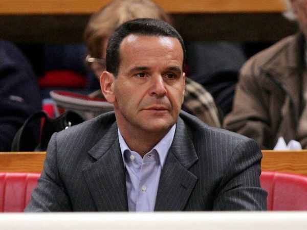 Σκέφτονται εξώδικο!