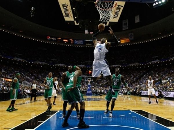 Το Top 10 του ΝΒΑ (video)