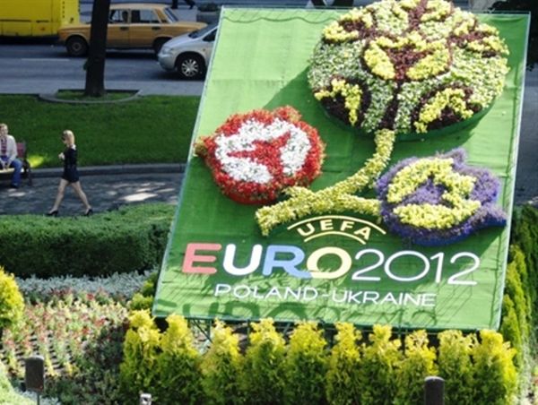 Με πέντε διαιτητές…