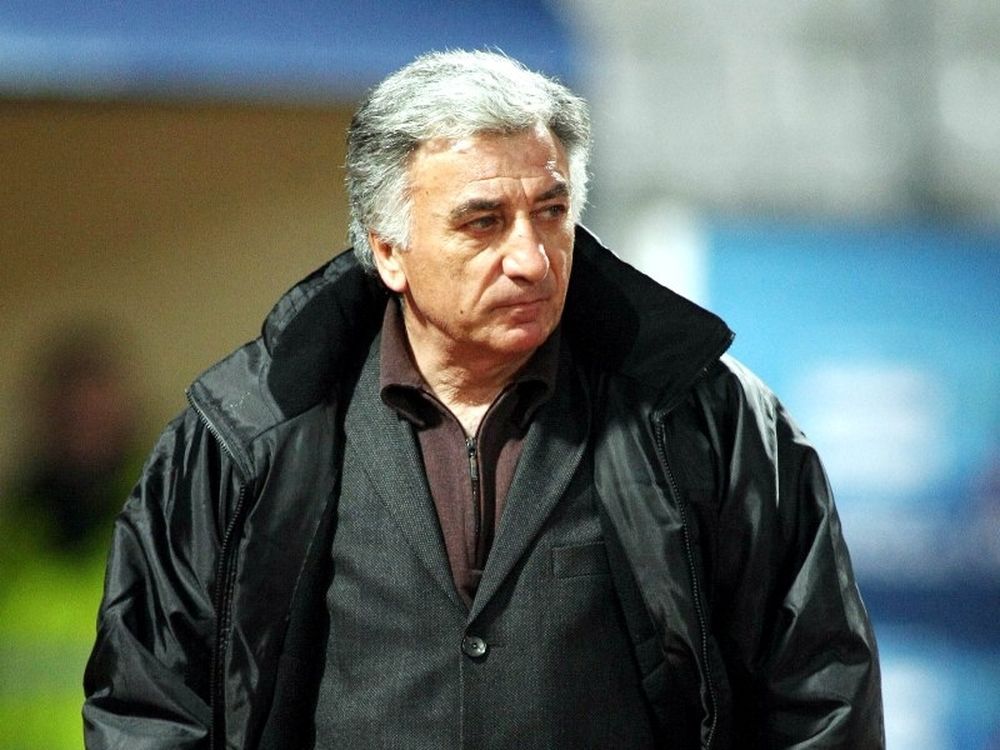 «Να σκεφτούμε τη νέα σεζόν»