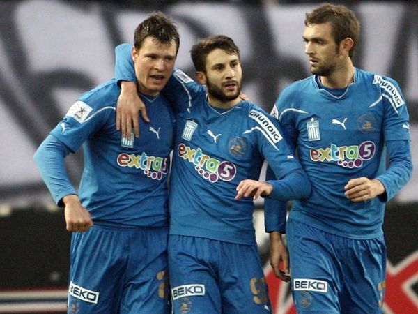 Θέλουν δίπλα τους τον κόσμο