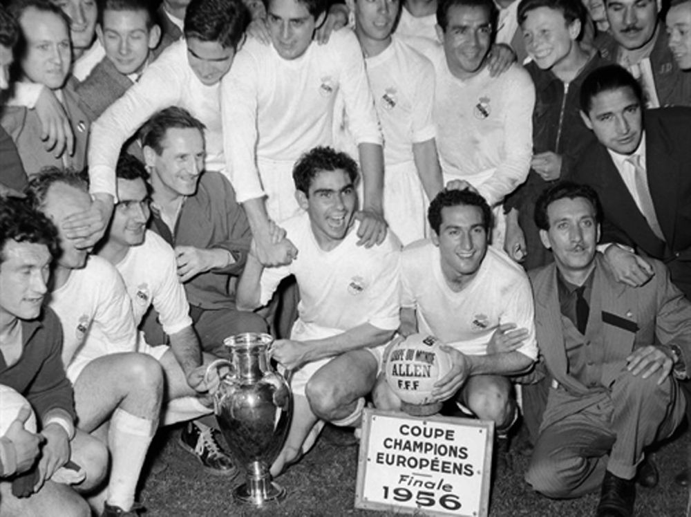 1955-56: Το πρώτο «στέμμα»