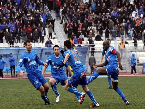 Με Καβαλάρη τον Αμπντούν