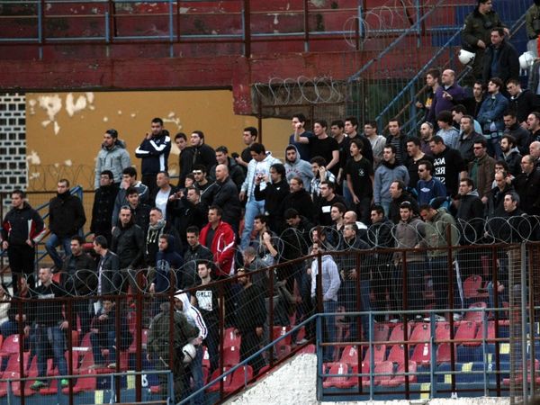 «Κυανέρυθροι» στο Περιστέρι