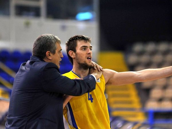 Μάντζαρης: «Η ομάδα να κερδίζει»