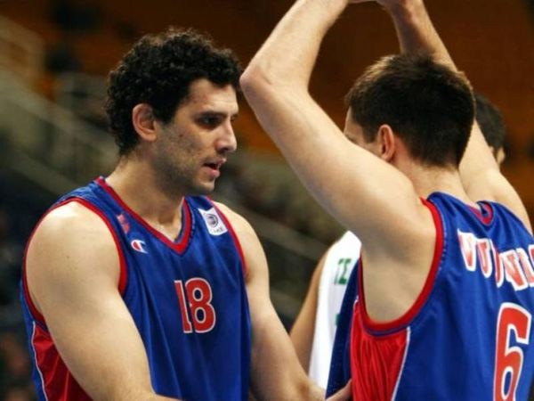 Εκτός πλάνων ο Παραγυιός